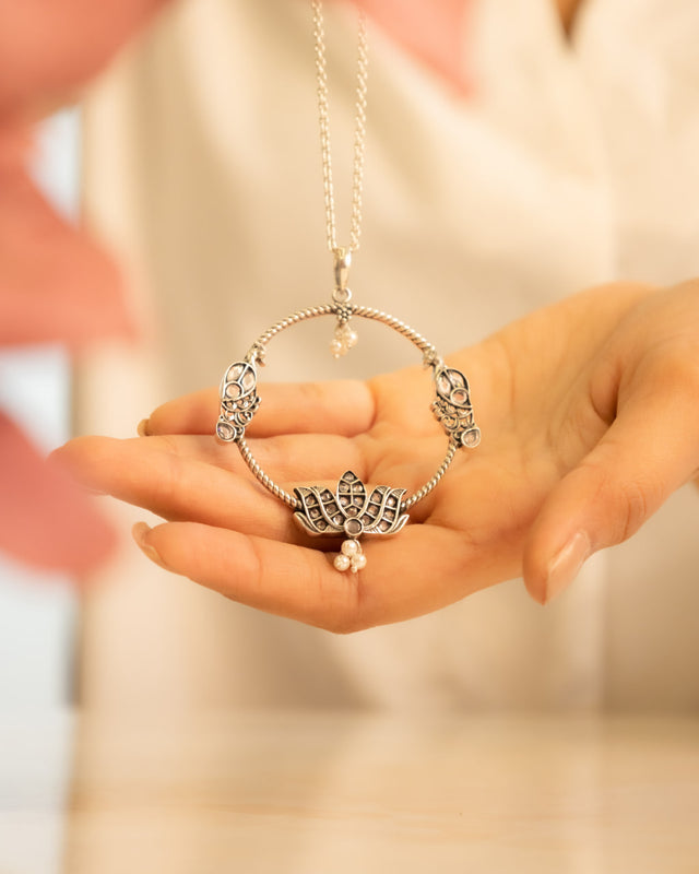 Essence Fine Parrot Lotus Motif Necklace