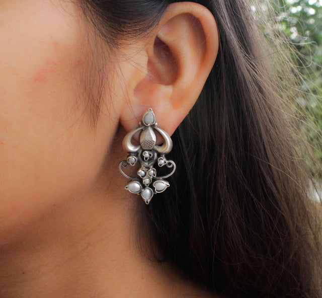 Essence Pearl studded Classic Earrings