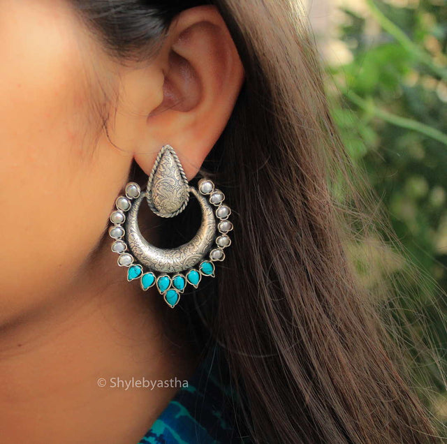 Essence Turquoise Pearl Studs