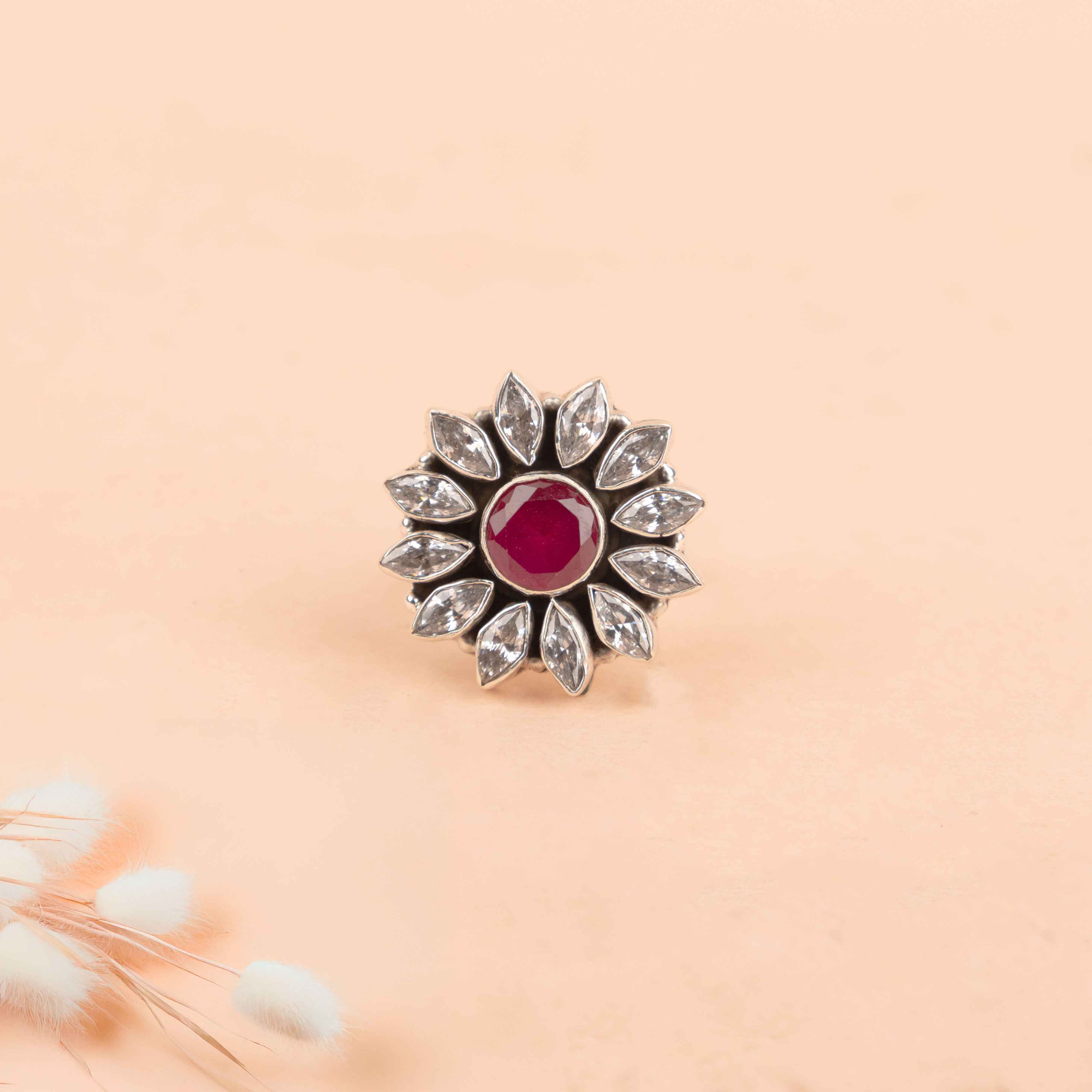 Essence Fine Jadau Flower Ring