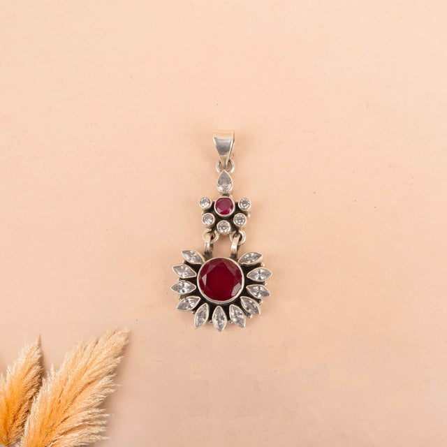 Essence Fine Jadau Pendant