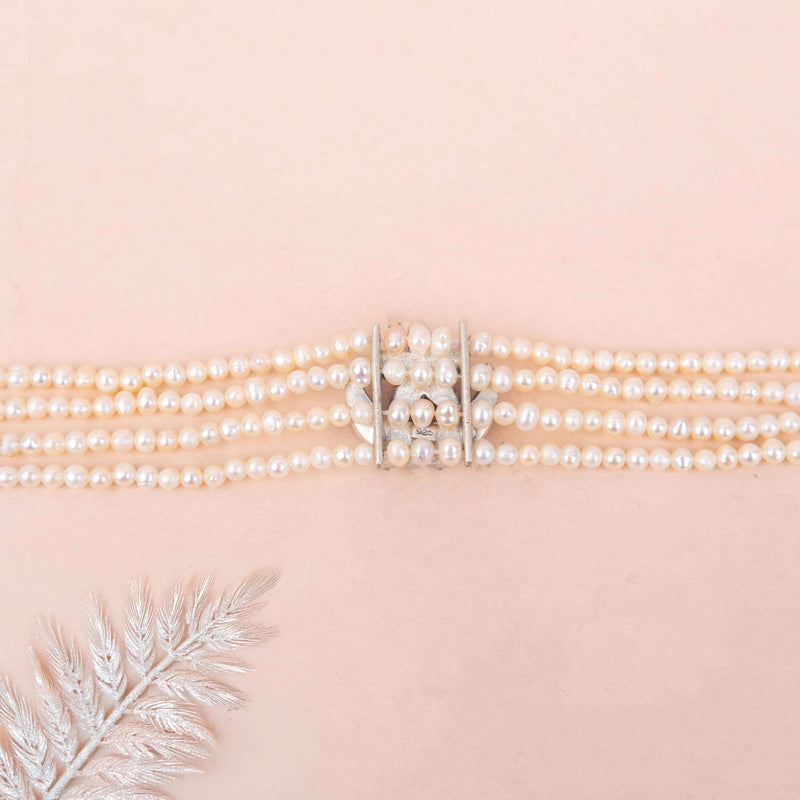 Essence Kundan Chaand Phool Pearl Bracelet