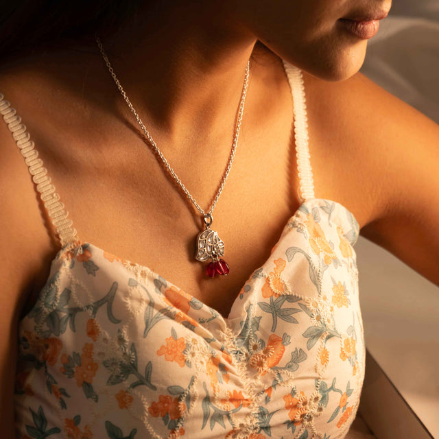 Essence Dual Leaf Kundan Pink Drop Necklace Set