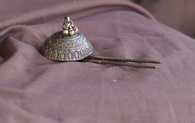 Mizoya Detailed Jhumka Juda Pin front