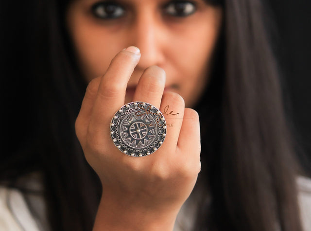 Mizoya Intricate Classic Ring