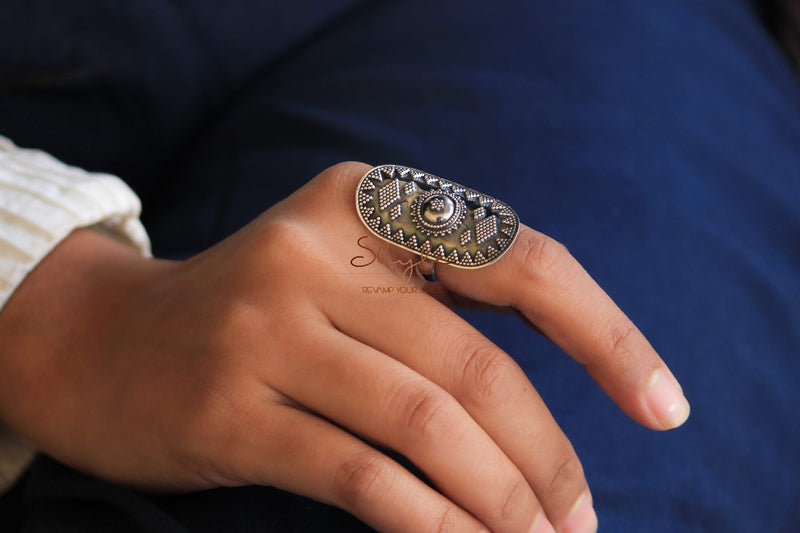 Mizoya Intricate Classic Ring