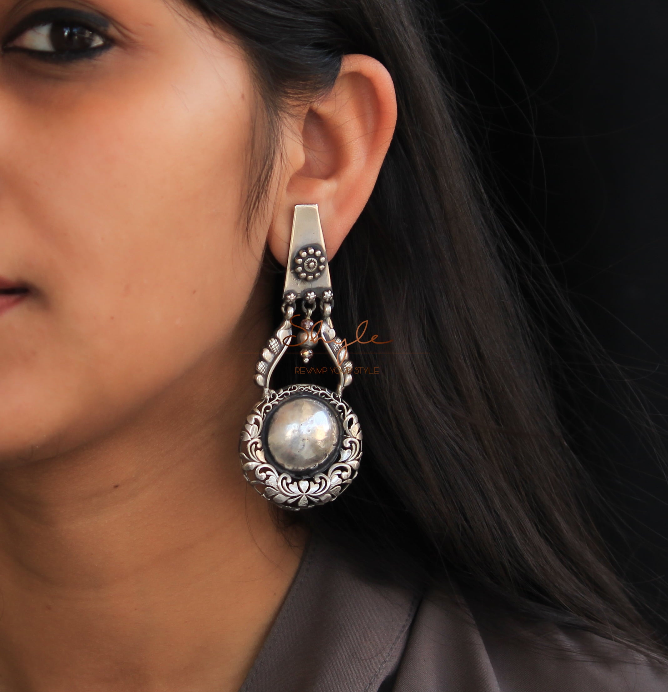 Mizoya Flora Chandra Drop Earrings