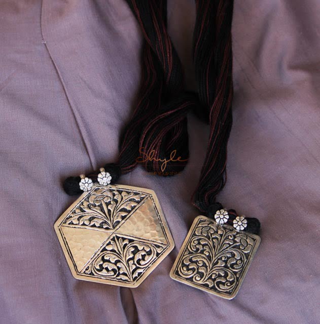 Mizoya Statement Chitai Motif Handmade Stole