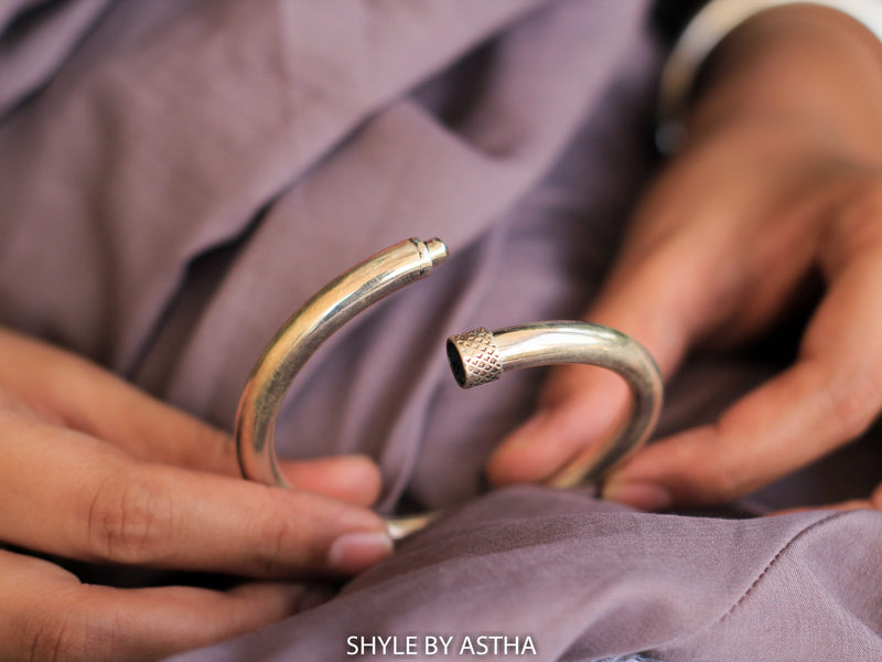 Moh Fine Classic Versatile Kada