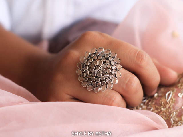 Essence Scintillating Fine Ring