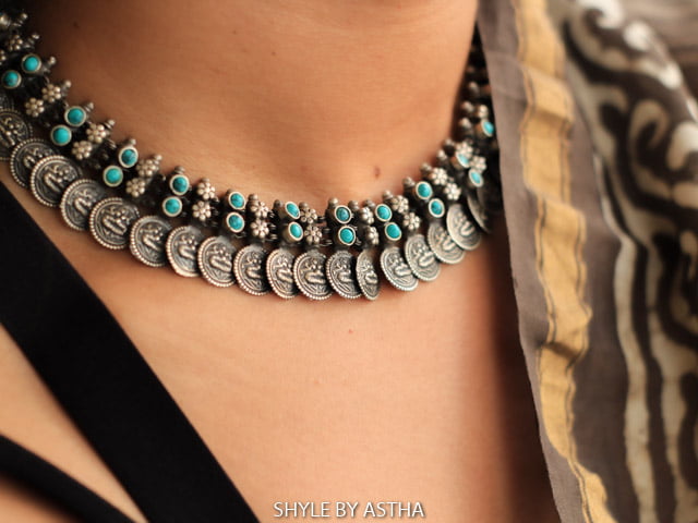 Tattva Turquoise Sequence Necklace Earring Set