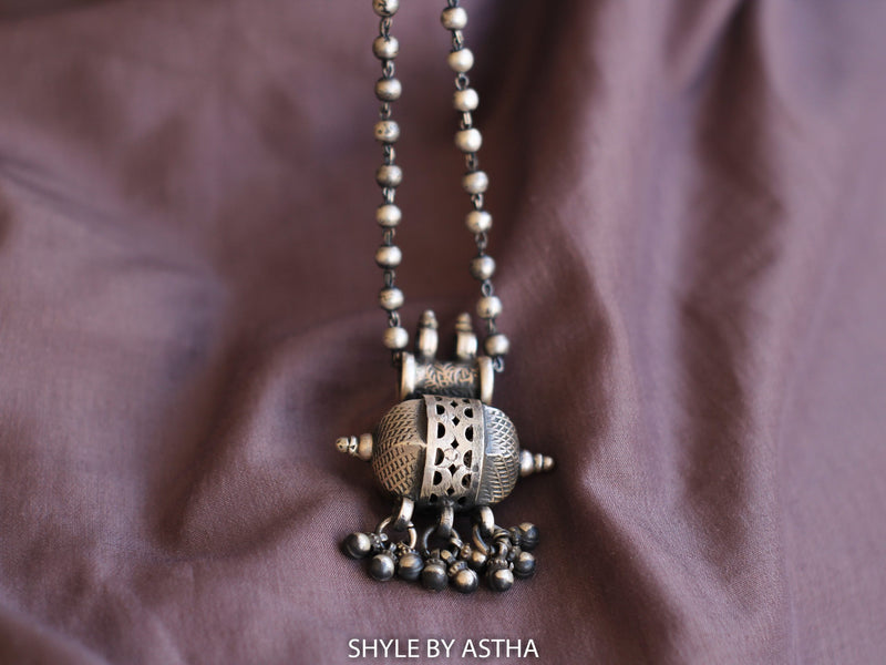 Mizoya Classic Vintage Inspired Necklace