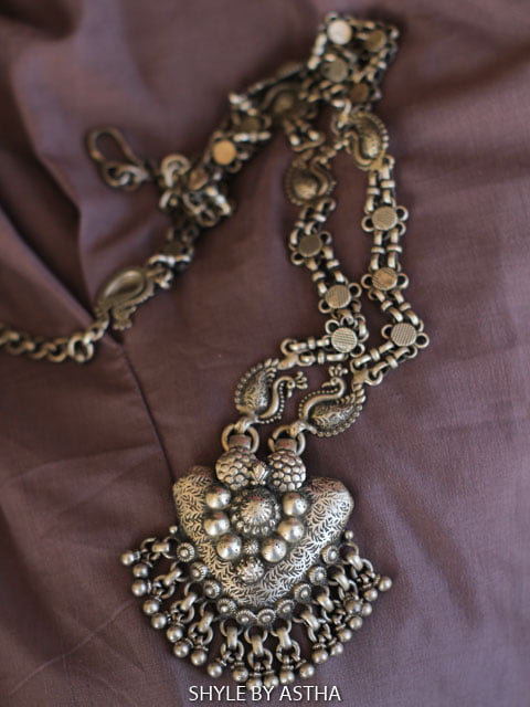 Anvaya Peacock Flora Detailed Ghughri Necklace