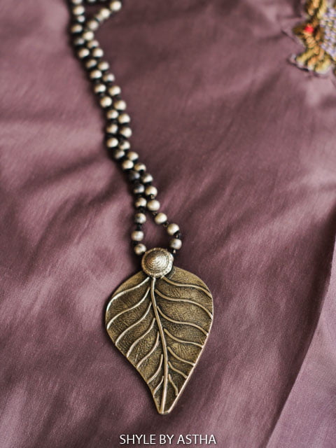Adya Peepal Leaf Intricate Necklace