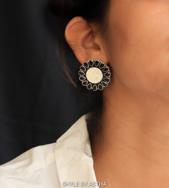 Essence Fine Victorian Coin Necklace Set