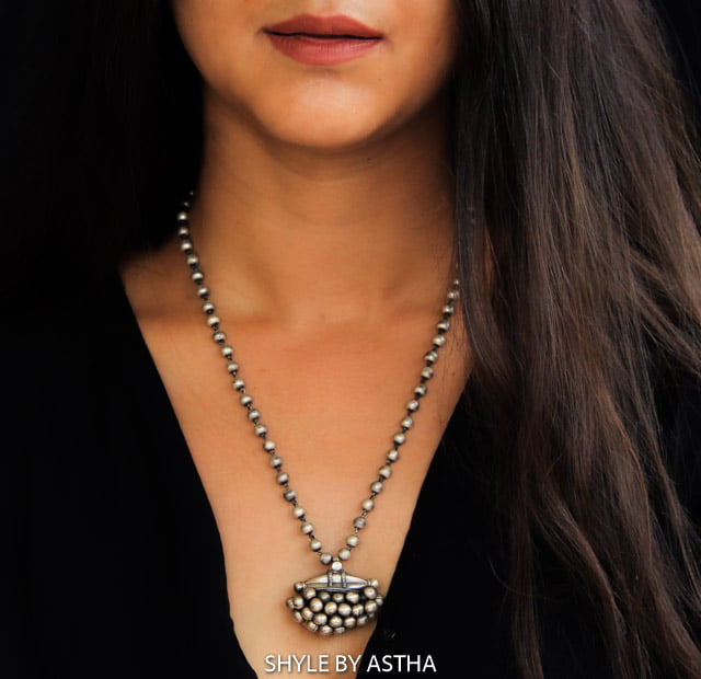 Moh Ghughri Cluster Ball Necklace