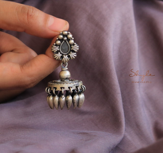 Dulari Embossed Motif Intricate Jhumki