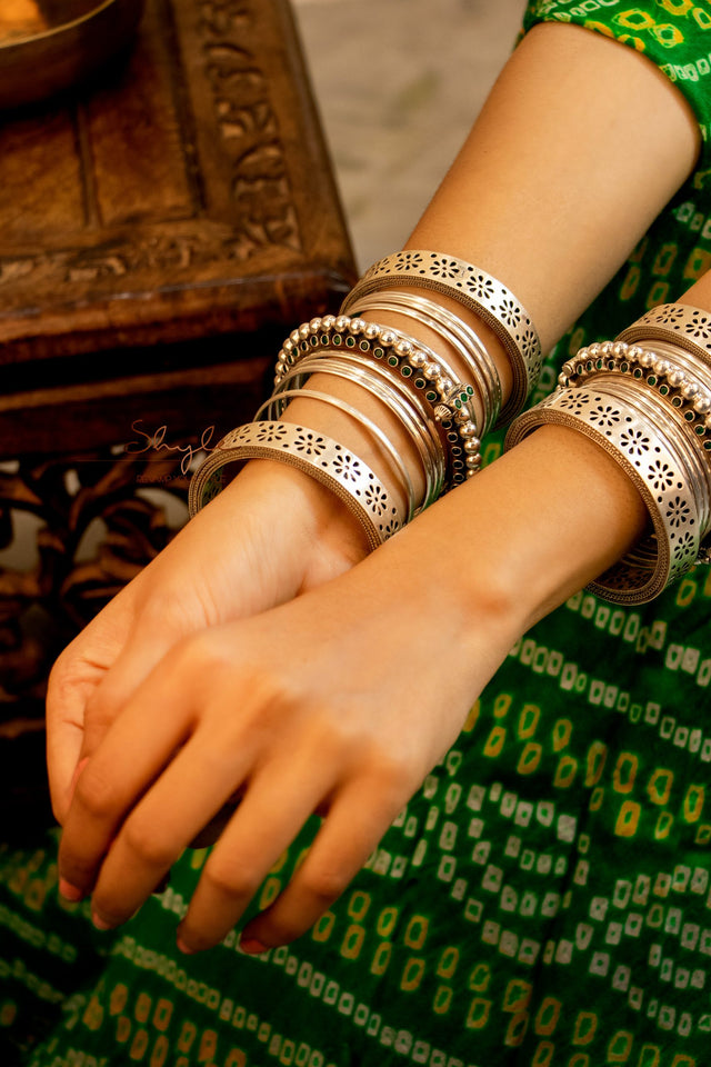 Tattva Flower Carved Embossed Bangle Set
