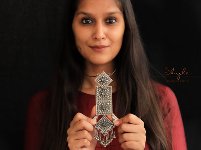 Anvaya Intricate Flower Art Classic Necklace