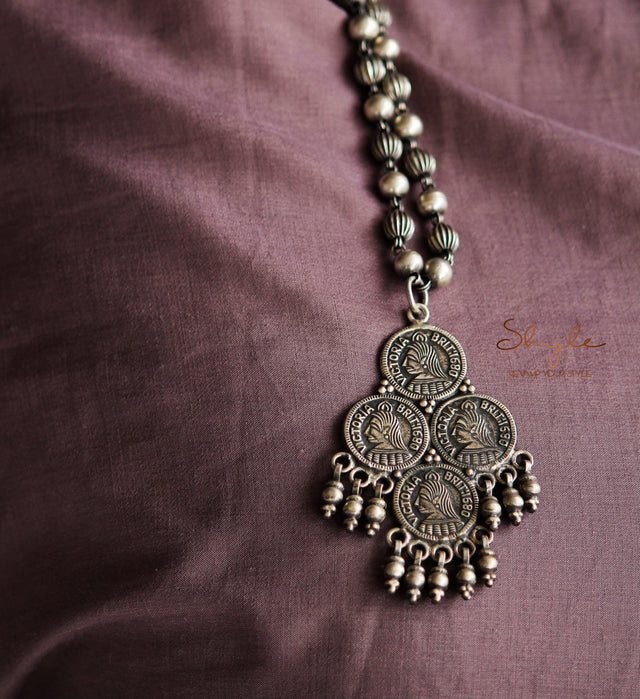 Anvaya Victorian Coin Rawa Ball Necklace
