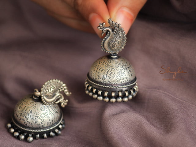 Mizoya Intricate Peacock Motif Jhumka
