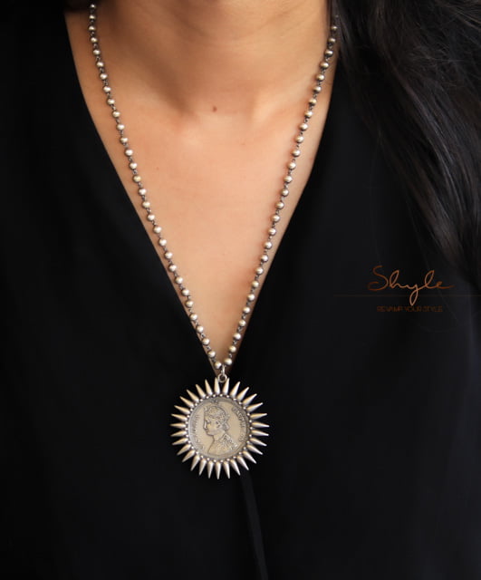 Mizoya Victorian King Chakra Ball Necklace