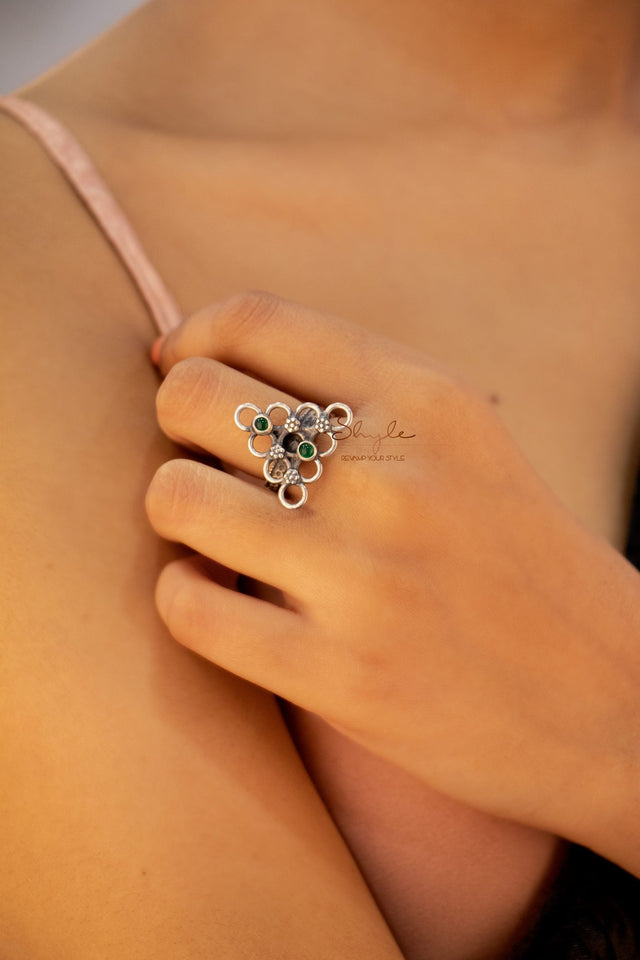 Tattva Intricate Triangle Jali Ring