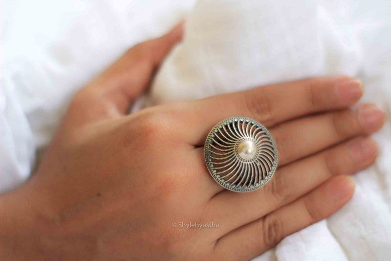 Mizoya Spiral Embossed Ring
