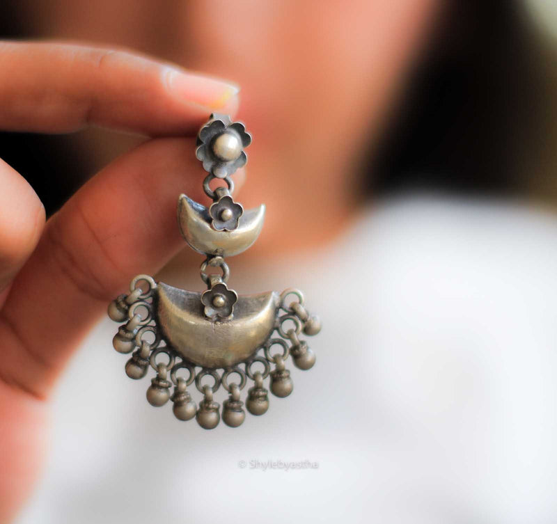 Mizoya Crescent moon Layered Earrings (1)