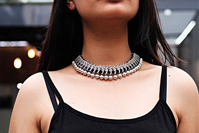 Anvaya Mini Parrot Silver Choker