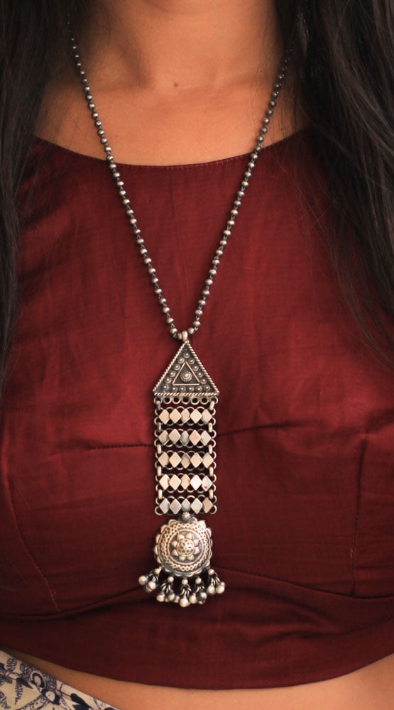 Mizoya Jali Detailed Necklace