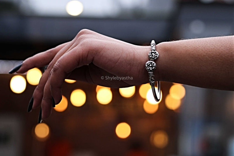 Adya Flower Bracelet