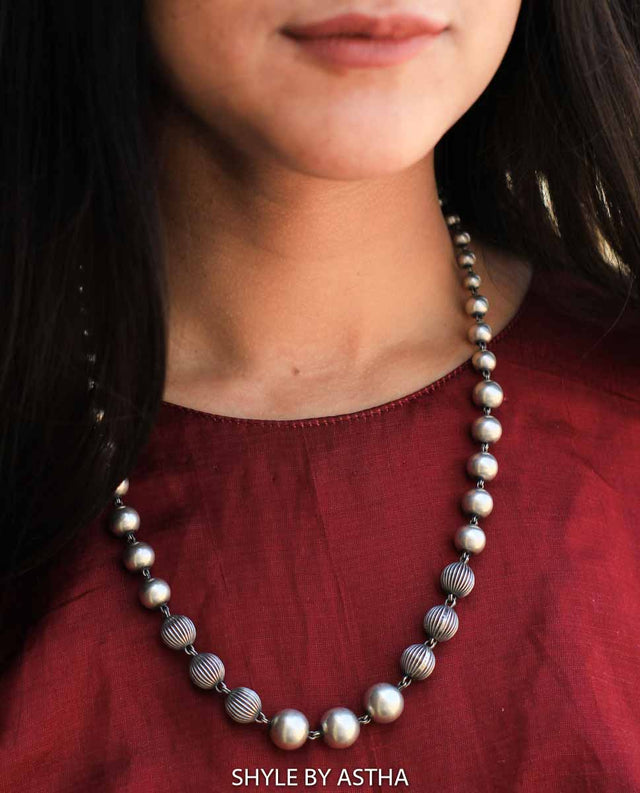 Adya Rawa Fine Ball Necklace
