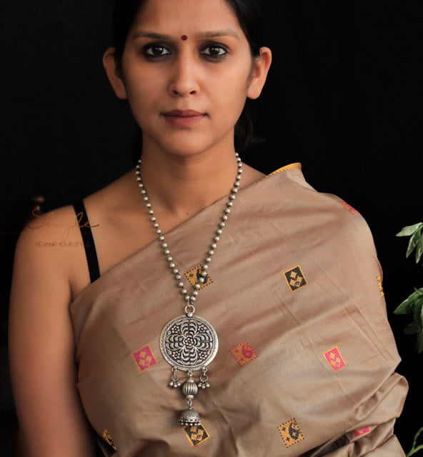 Tattva Chitai Detailed Jhumki Ball Necklace