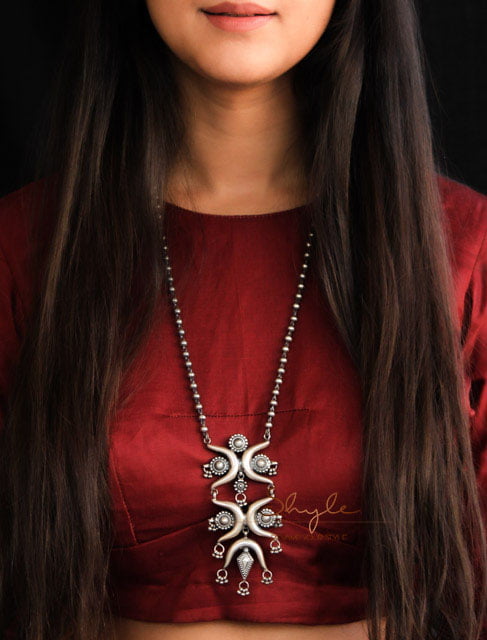 Mizoya Quirky Motif Layered Necklace