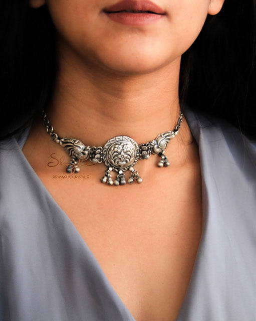 Mizoya Flora Motif Dual Peacock Ghughri Choker