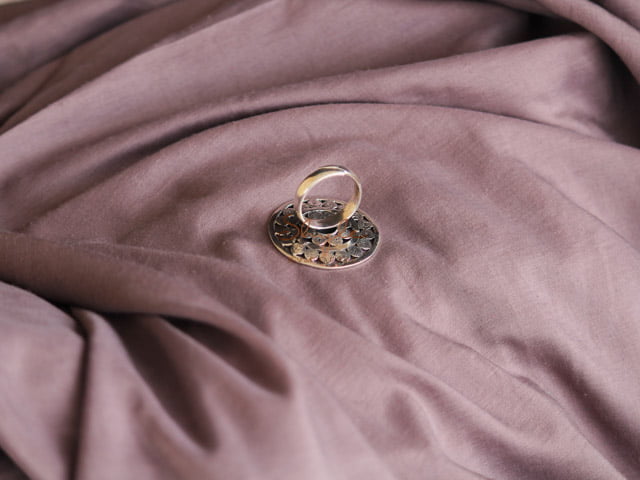 Adya Mini flower sequence ring