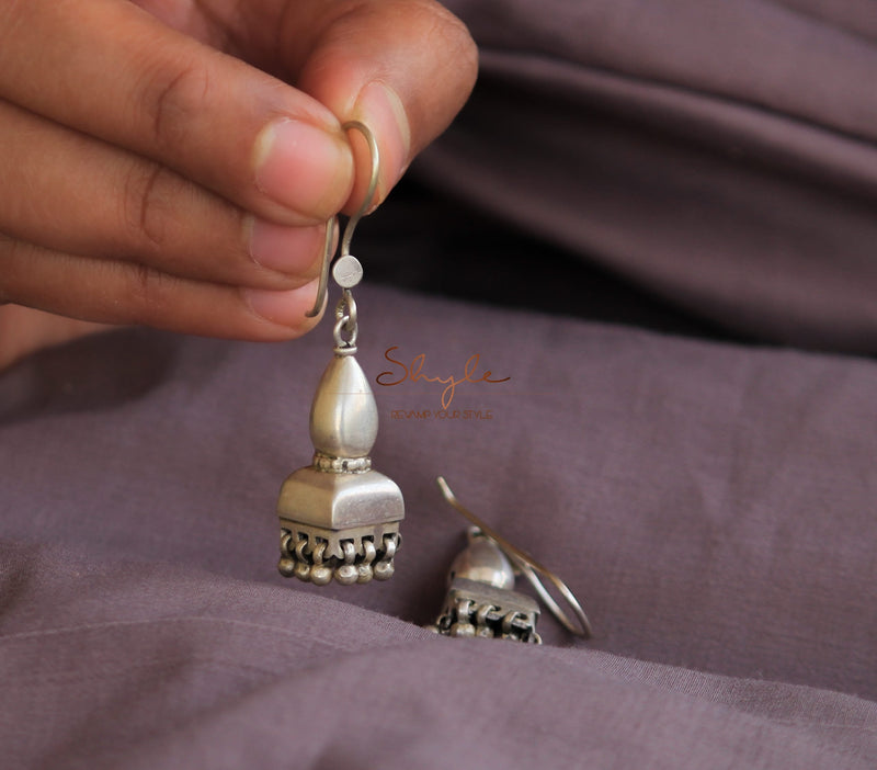 Moh Boond Versatile Jhumki front