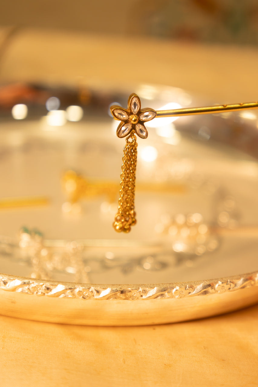 Laddu Gopal Ji Kundan Flower Gold Plated Drop Murli