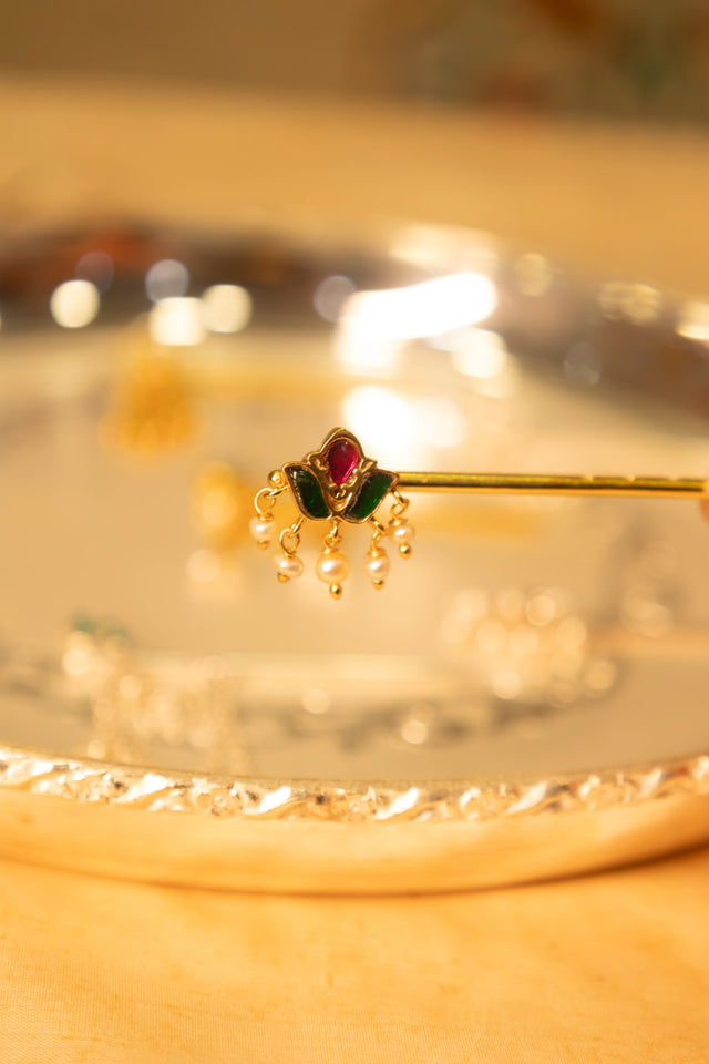Laddu Gopal Ji Kundan Flora Pearl Drop Gold Plated Murli
