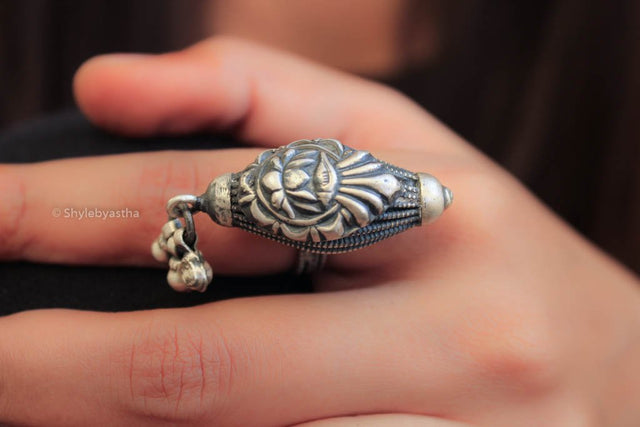 Moh Conical Lotus Embossed Ring