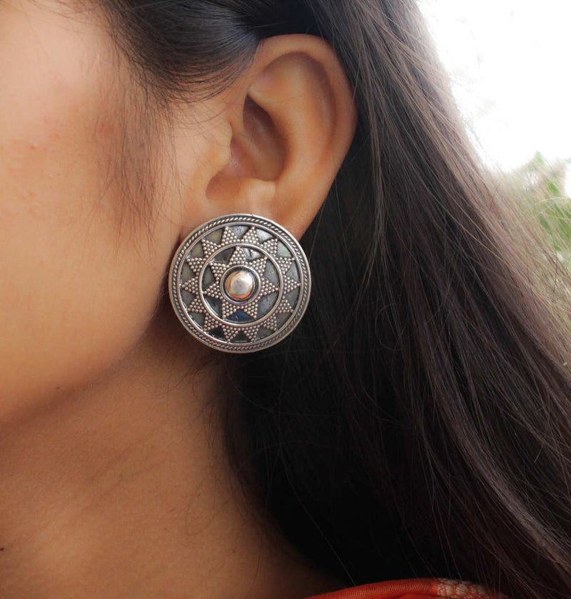 Mizoya Daana work Studs