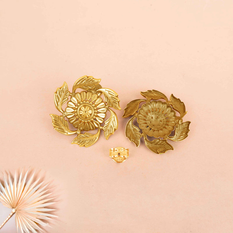 Mizoya Patti Border Classic Stud Earring