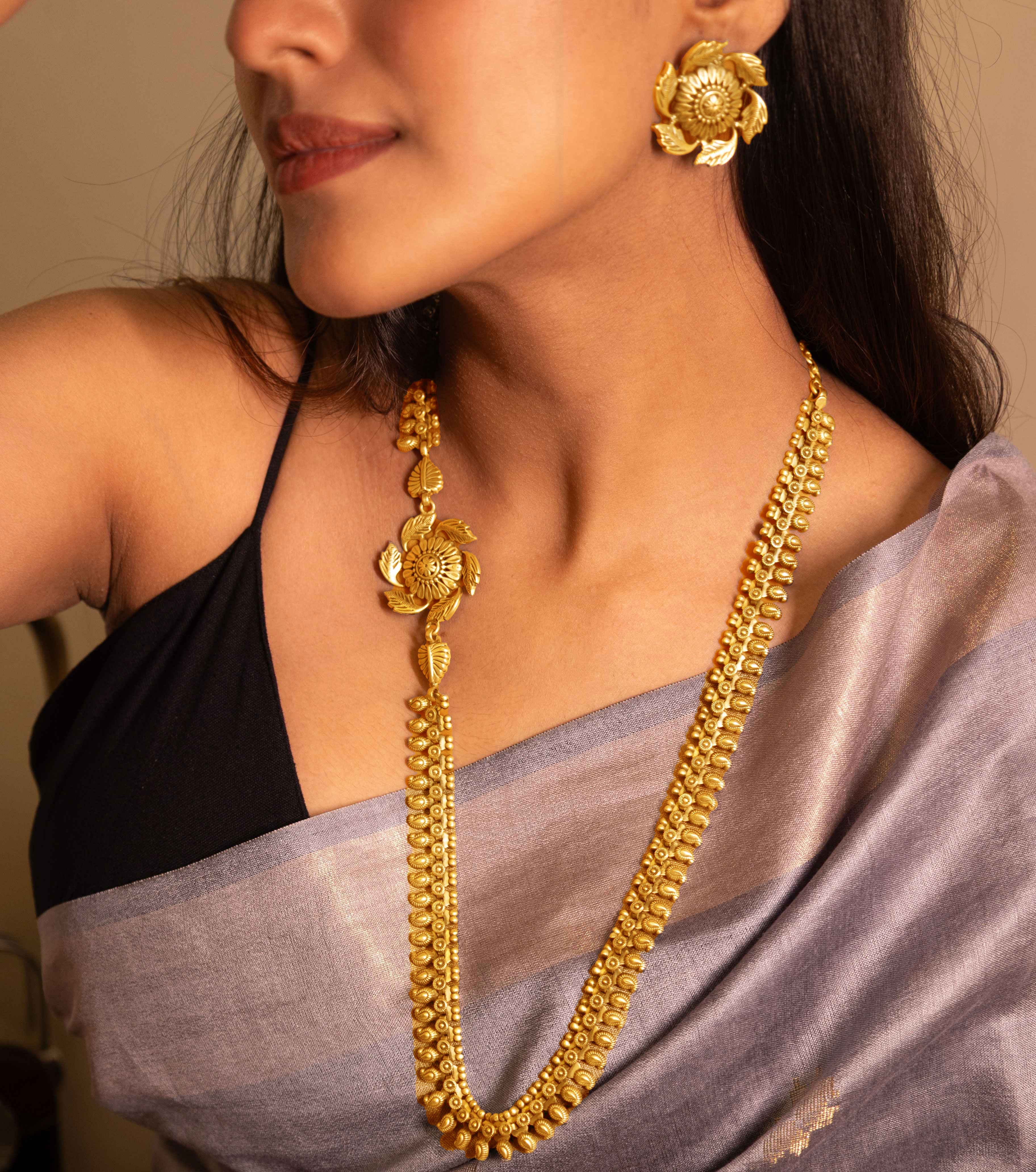 Mizoya Patti Border Motif Classic Paisley Necklace Set