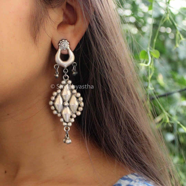 Mizoya Quirky Embossed Earrings
