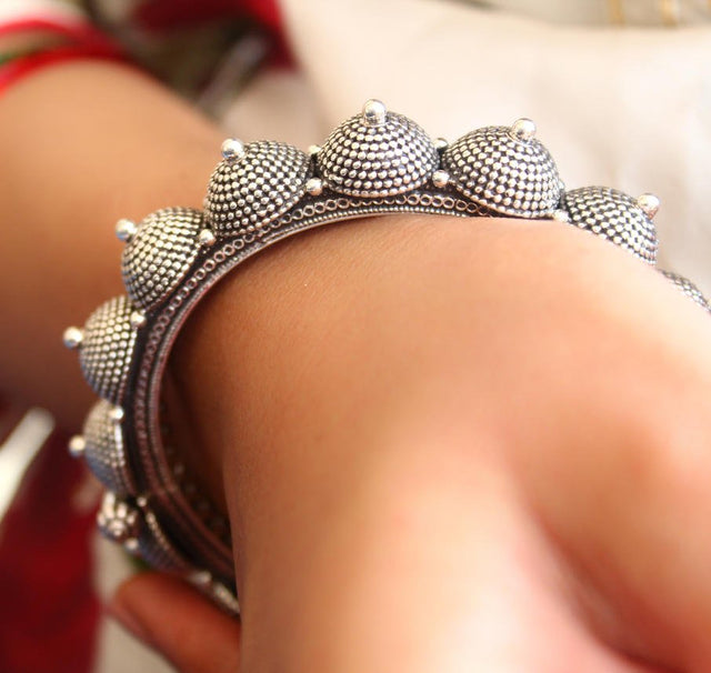 Mizoya Spiked Daana Art Kada