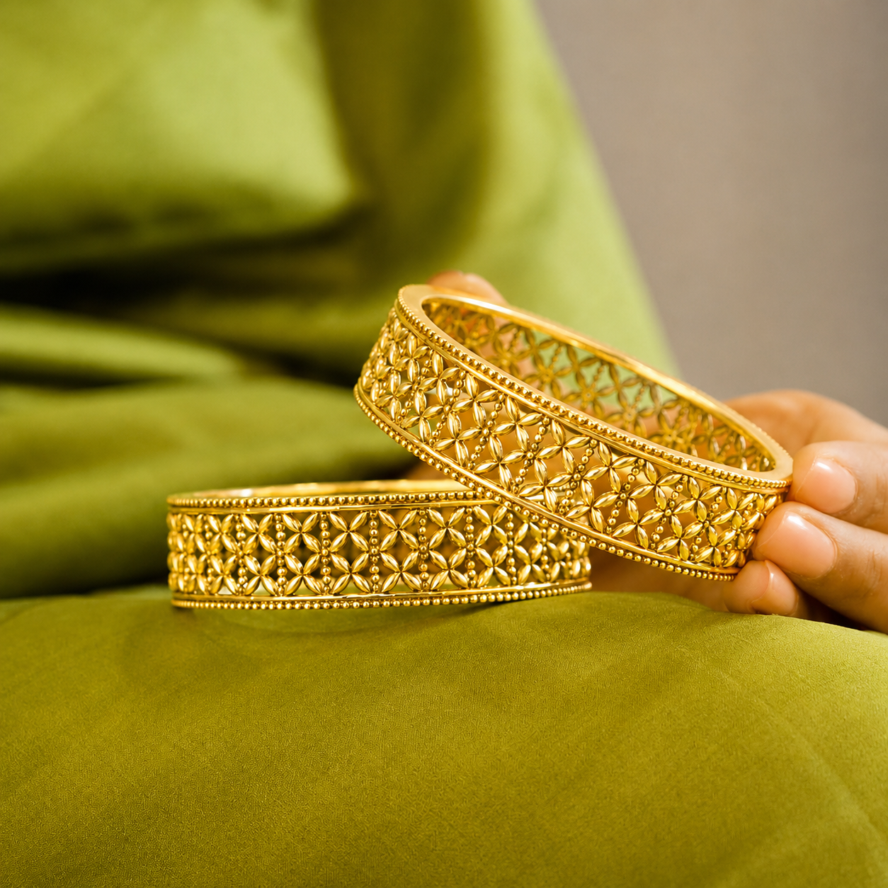 Mizoya Intricate Jali Classic Bangle