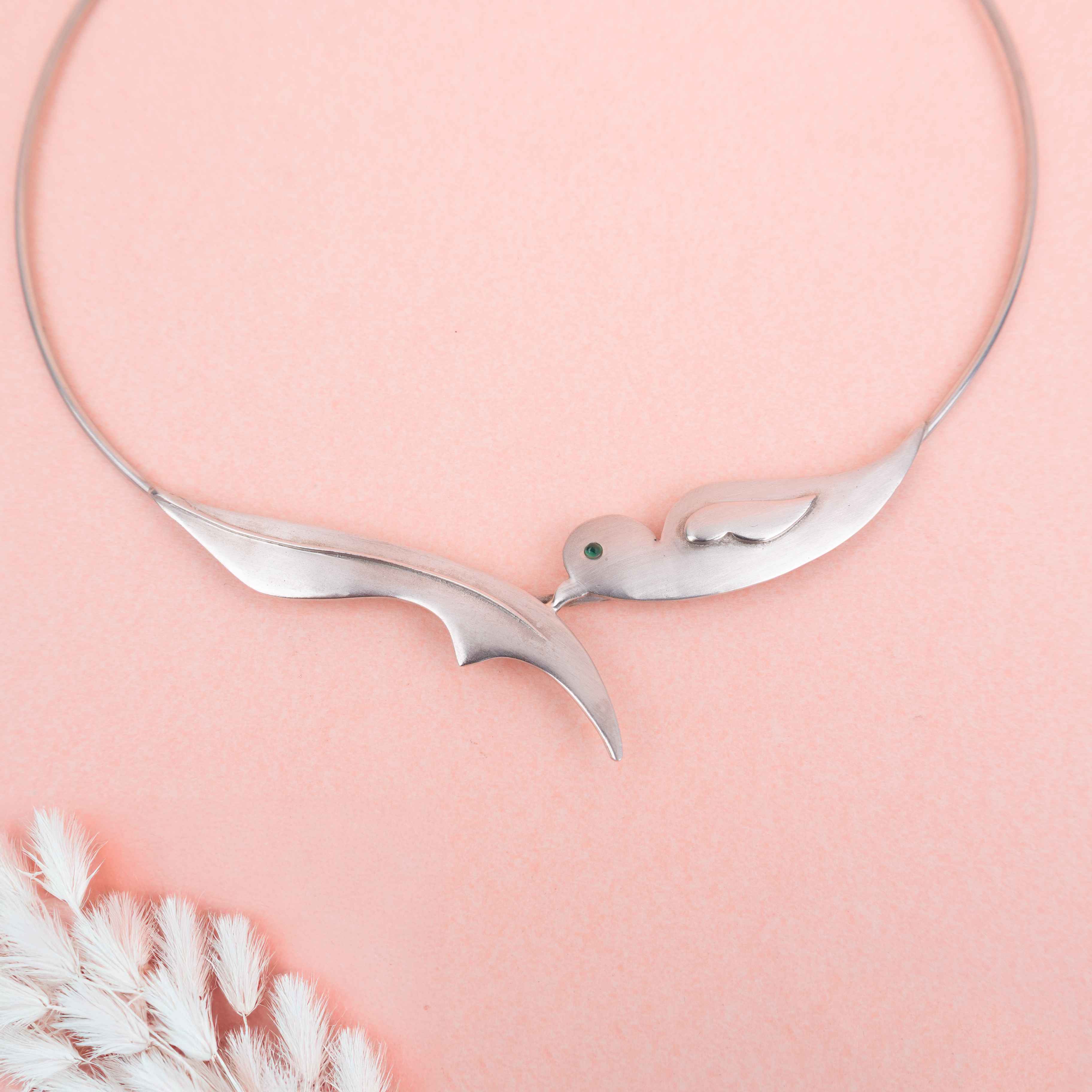 Mizoya Fine Dove Necklace Set