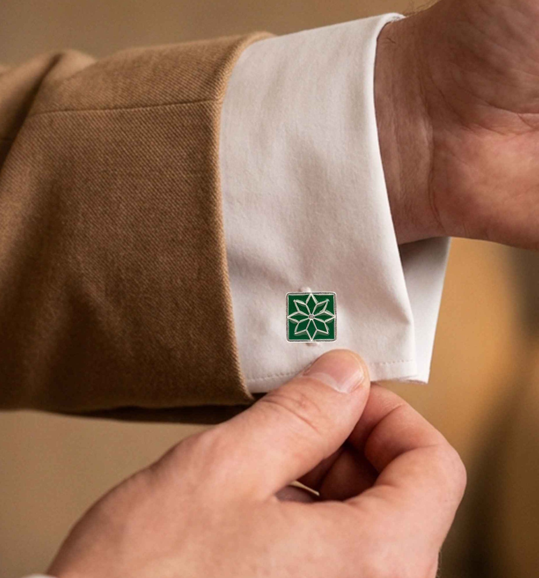 Mizoya Heritage Green Floral Cufflinks