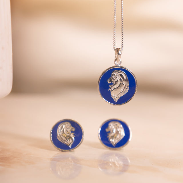 Mizoya Lion Crest Necklace Set